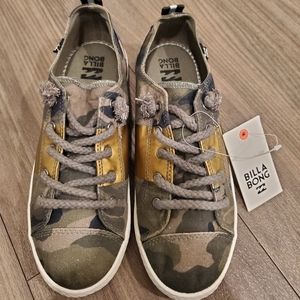 BNWT Billabong Ladies Camo Marina Shoes Size 7